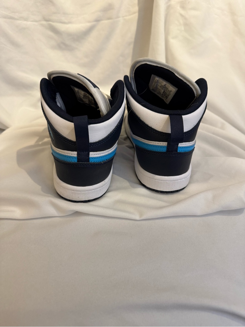 Jordan Kids Mid-Top Sneakers in White, Navy & Blue - Picture 4 of 10